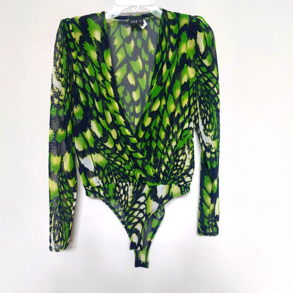 DAY G Green Bodysuit Size Large